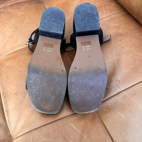 Madewell Lina Black Suede Platform Sandal - Picture 5 of 6